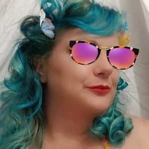 Meet your Posher, Betsy